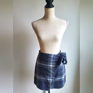 Aritzia Wilfred free plain skirt